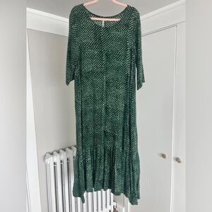 Osei Duro Versus Dress in Bullfrog Large